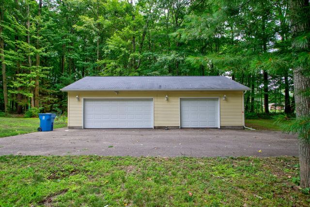 18 72nd Street, Casco Twp, MI 49090