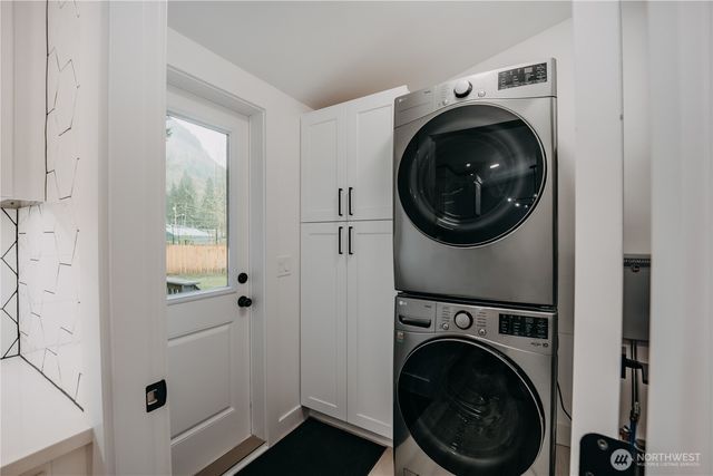 7936 Chisholm Trail, Maple Falls, WA 98266