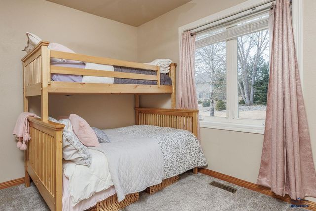 6815 MEDINAH CT, Rapid City, SD 57702