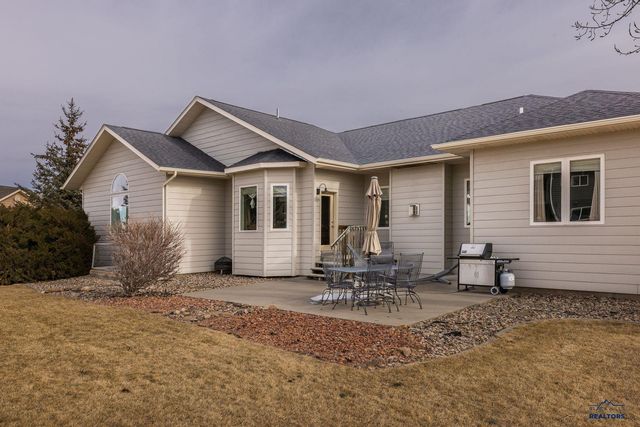 6815 MEDINAH CT, Rapid City, SD 57702