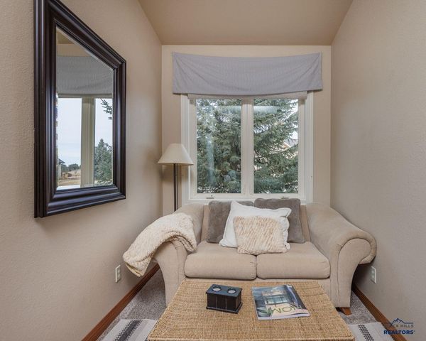 6815 MEDINAH CT, Rapid City, SD 57702