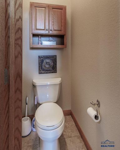 6815 MEDINAH CT, Rapid City, SD 57702