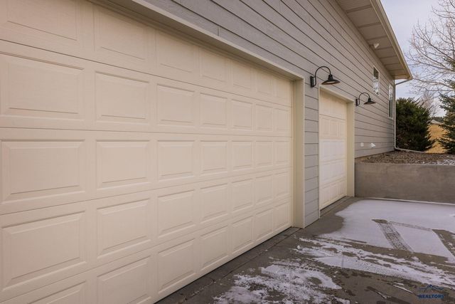 6815 MEDINAH CT, Rapid City, SD 57702