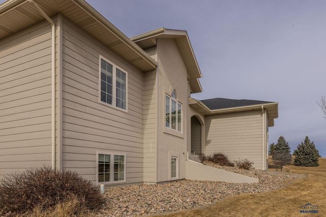 6815 MEDINAH CT, Rapid City, SD 57702