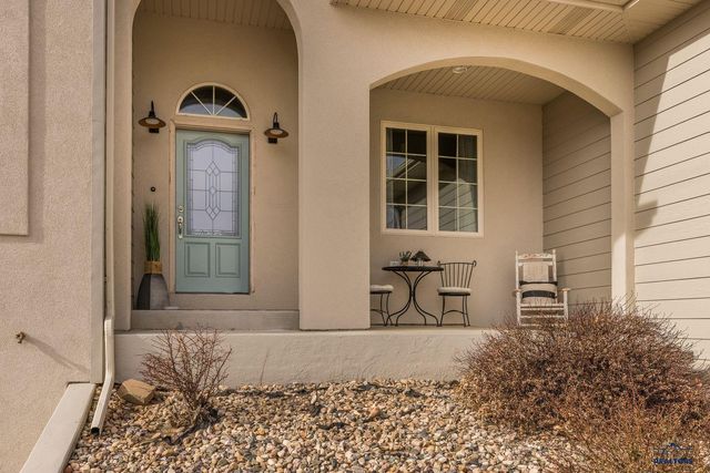 6815 MEDINAH CT, Rapid City, SD 57702