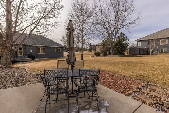 6815 MEDINAH CT, Rapid City, SD 57702