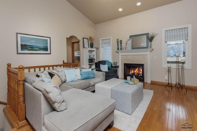 6815 MEDINAH CT, Rapid City, SD 57702