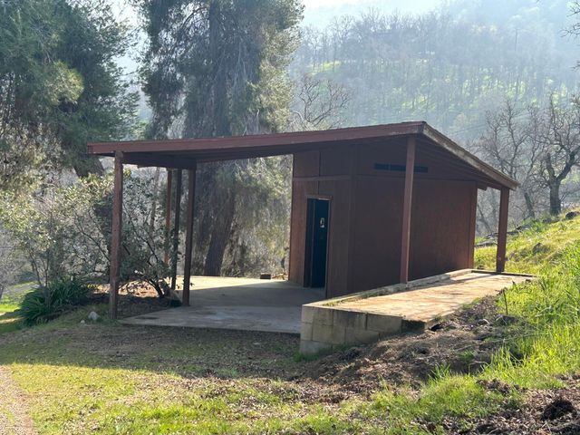 40838 Oak Ridge Drive, Three Rivers, CA 93271