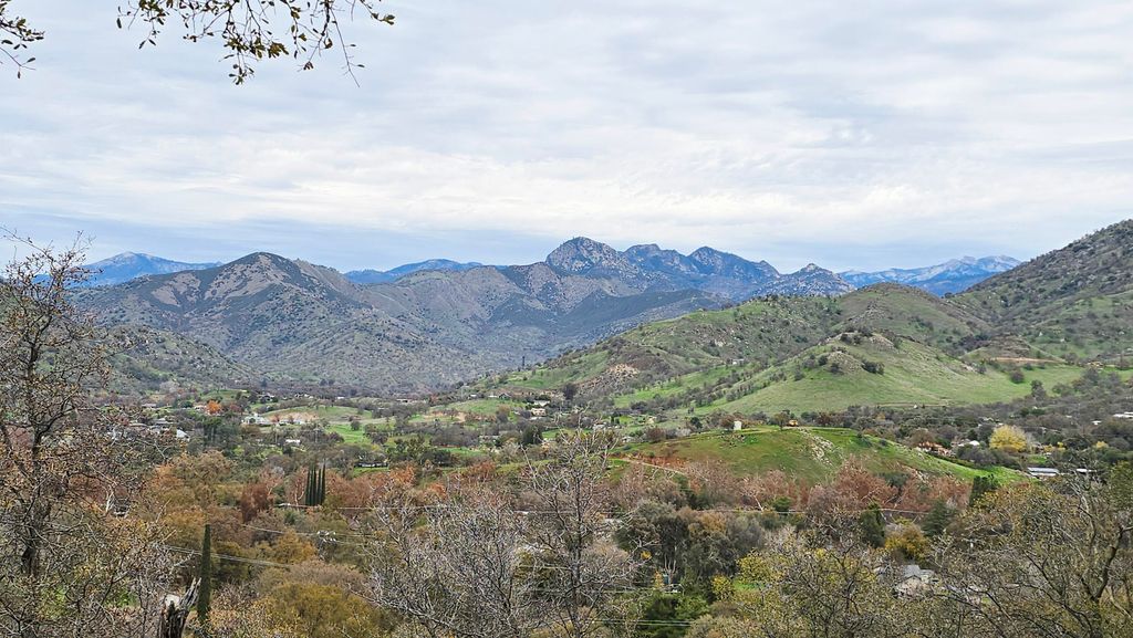 40838 Oak Ridge Drive, Three Rivers, CA 93271