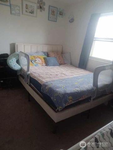 1826 W Lakeside, Moses Lake, WA 98837