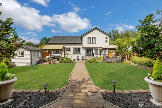 23902 108th Street Ct E, Buckley, WA 98321
