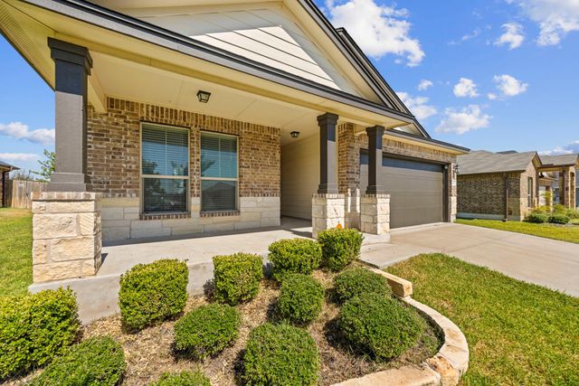 8402 Pleasant Trail DR, Temple, TX 76502