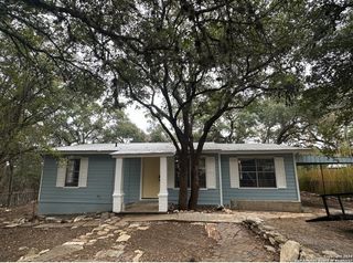 662 Hillclimb, Canyon Lake, TX 78133
