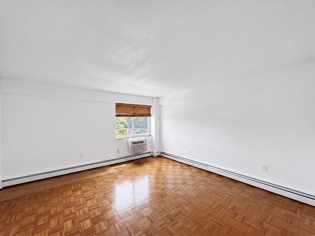 1025 Hancock St 8C, Quincy, MA 02169