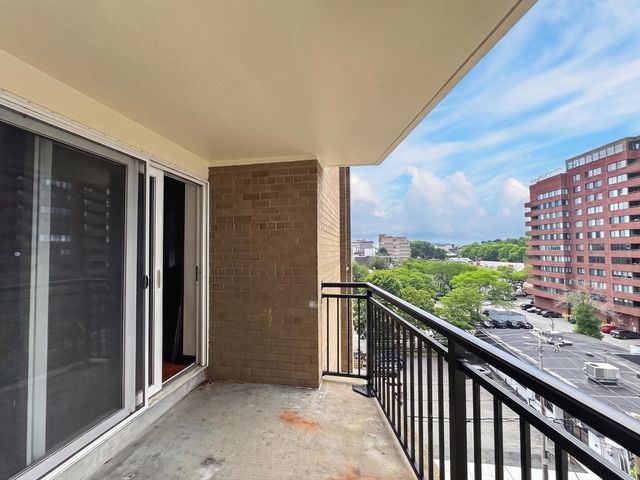 1025 Hancock St 8C, Quincy, MA 02169