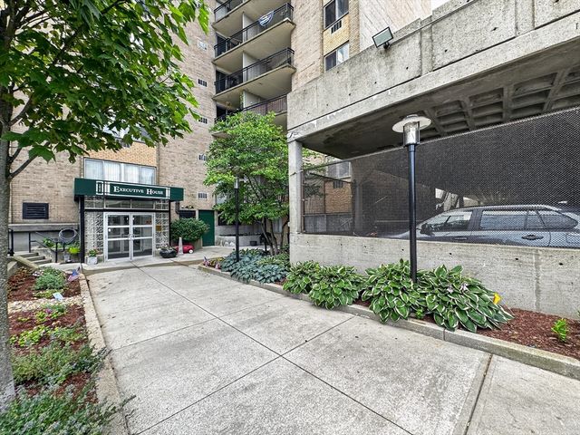 1025 Hancock St 8C, Quincy, MA 02169