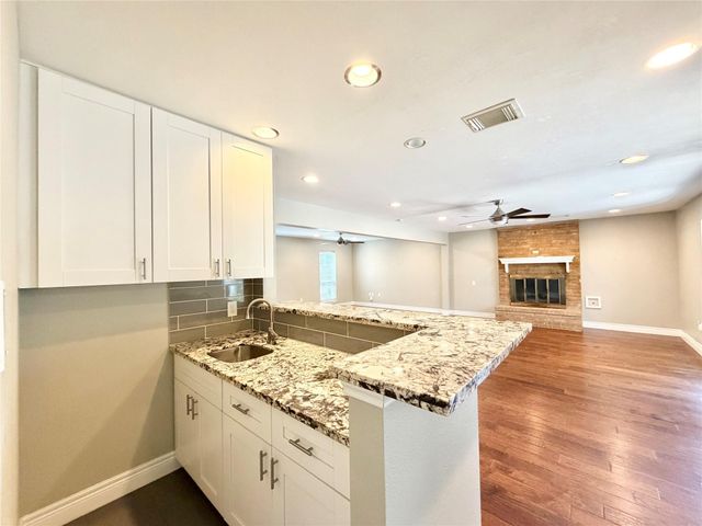15126 Turkey Creek Drive, Houston, TX 77079
