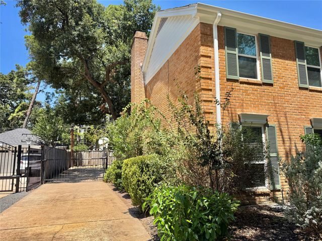 15126 Turkey Creek Drive, Houston, TX 77079