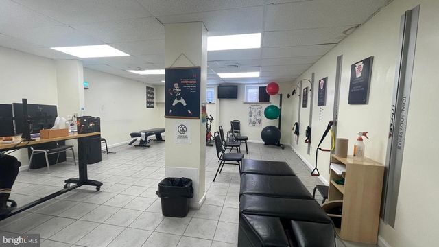 6522 LEBANON AVE, Philadelphia, PA 19151