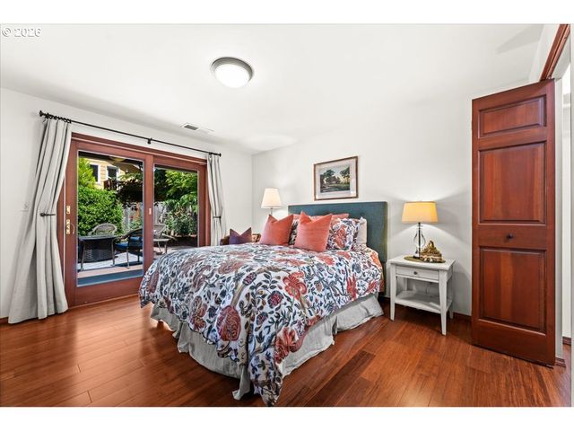 5329 Sw Charleton Ct, Lake Oswego, OR 97035