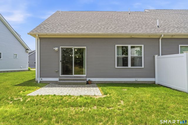 65 South Lakeside Drive 65, Orange, CT 06477