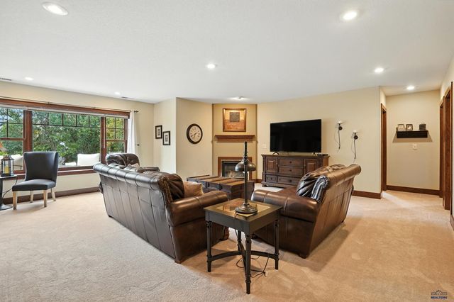 1200 ENCHANTMENT RD, Rapid City, SD 57701