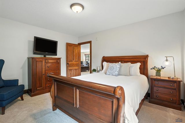 1200 ENCHANTMENT RD, Rapid City, SD 57701