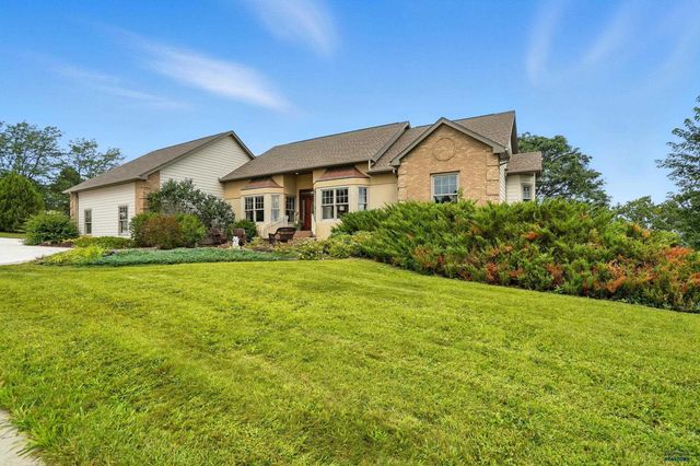 1200 ENCHANTMENT RD, Rapid City, SD 57701