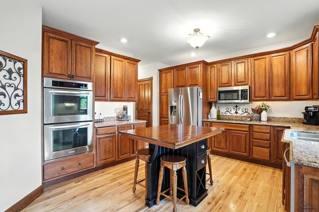 1200 ENCHANTMENT RD, Rapid City, SD 57701