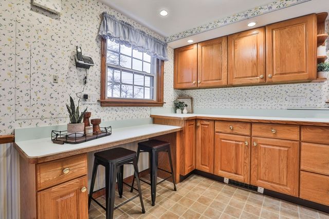 31 Mills Ave, Revere, MA 02151