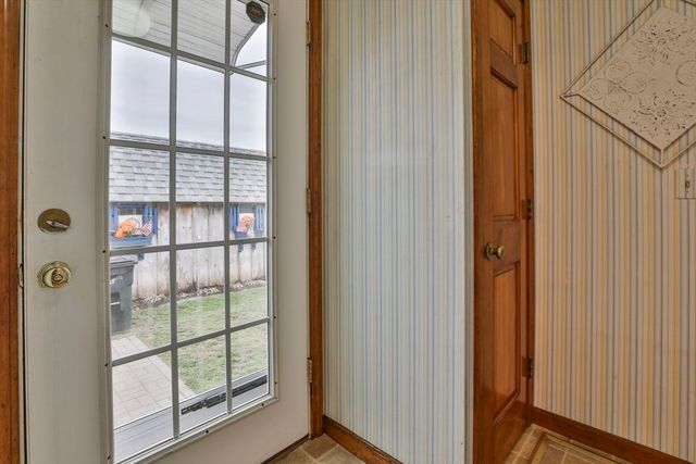 31 Mills Ave, Revere, MA 02151