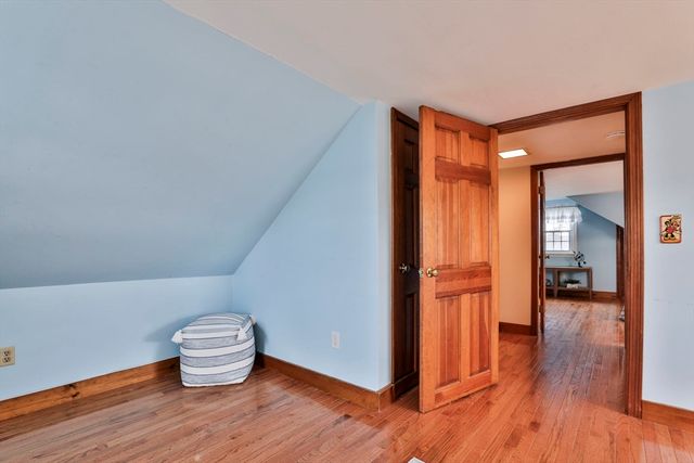 31 Mills Ave, Revere, MA 02151