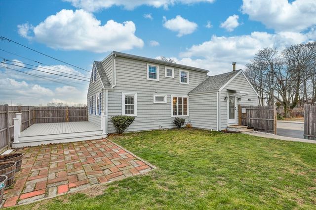 31 Mills Ave, Revere, MA 02151