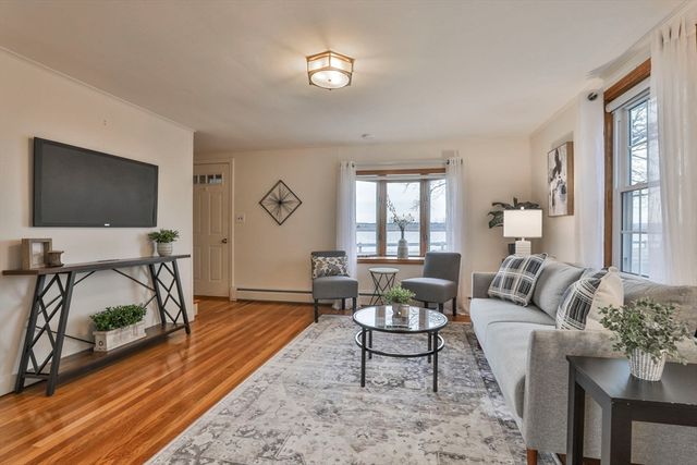 31 Mills Ave, Revere, MA 02151