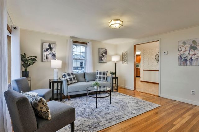 31 Mills Ave, Revere, MA 02151