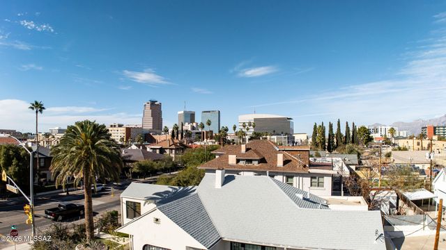 347 S 6th Avenue, Tucson, AZ 85701