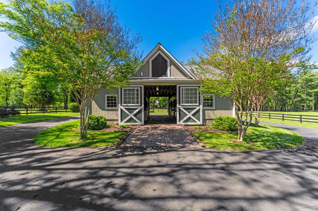 23559 PARSONS RD, Middleburg, VA 20117