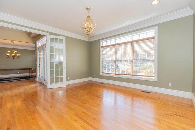 6444 Pebble Pointe Court, Newburgh, IN 47630