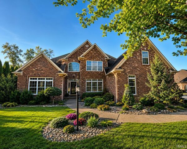 6444 Pebble Pointe Court, Newburgh, IN 47630