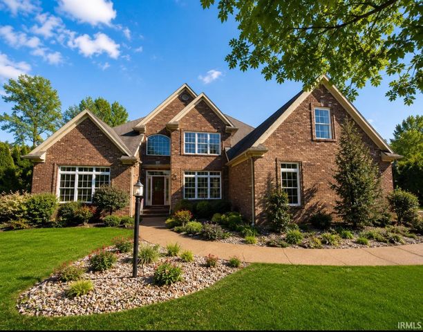 6444 Pebble Pointe Court, Newburgh, IN 47630