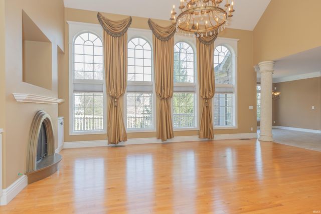 6444 Pebble Pointe Court, Newburgh, IN 47630