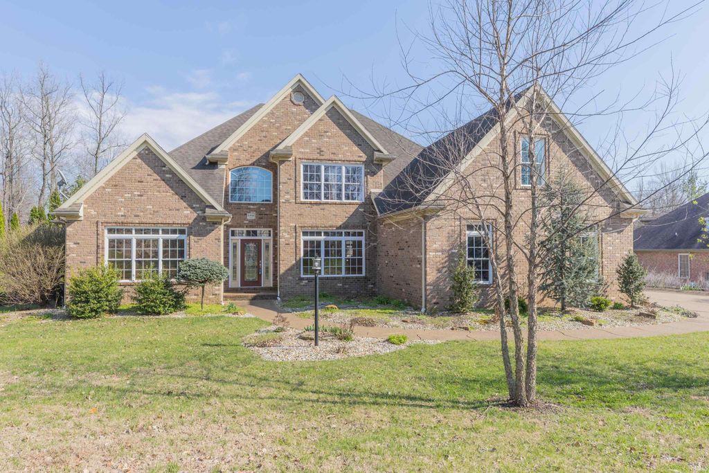 6444 Pebble Pointe Court, Newburgh, IN 47630