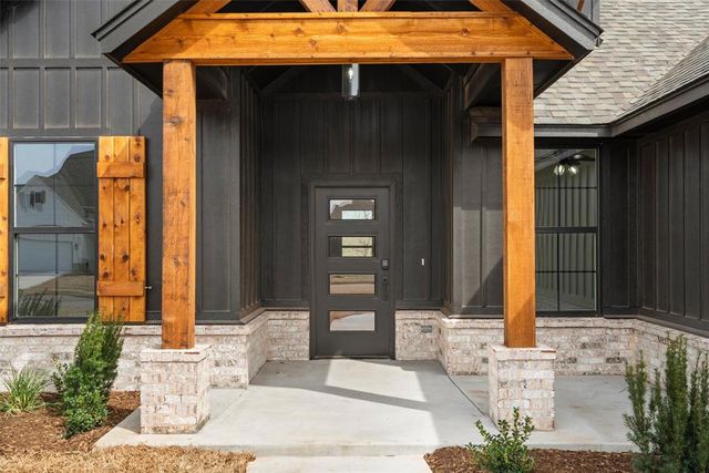 3308 Sage Brush Place, Yukon, OK 73099