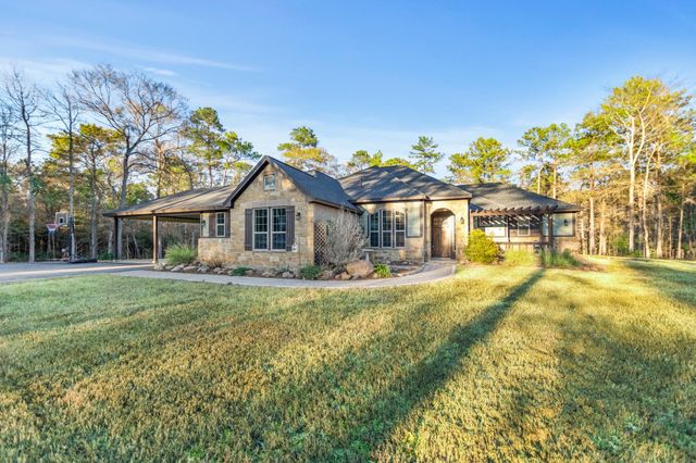 161 Windmill Road, Huntsville, TX 77340