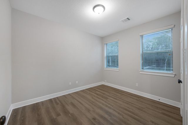 161 Windmill Road, Huntsville, TX 77340