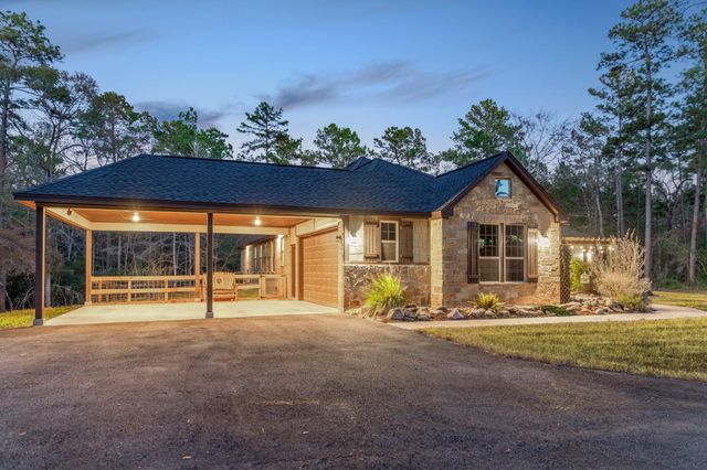 161 Windmill Road, Huntsville, TX 77340