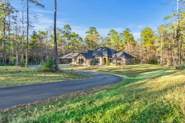 161 Windmill Road, Huntsville, TX 77340