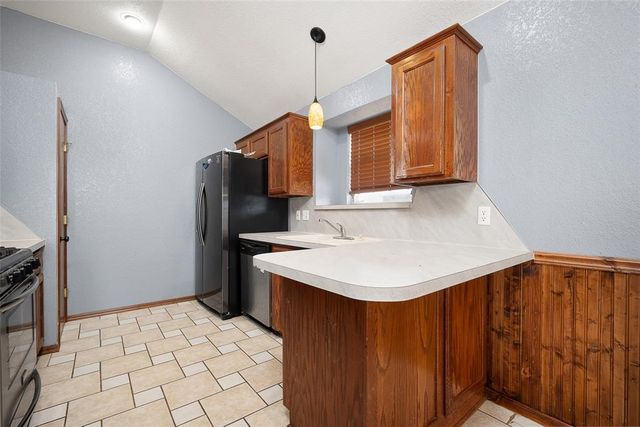 1422 Cherokee Circle, Blanchard, OK 73010