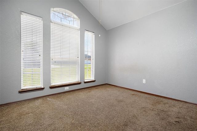 1422 Cherokee Circle, Blanchard, OK 73010