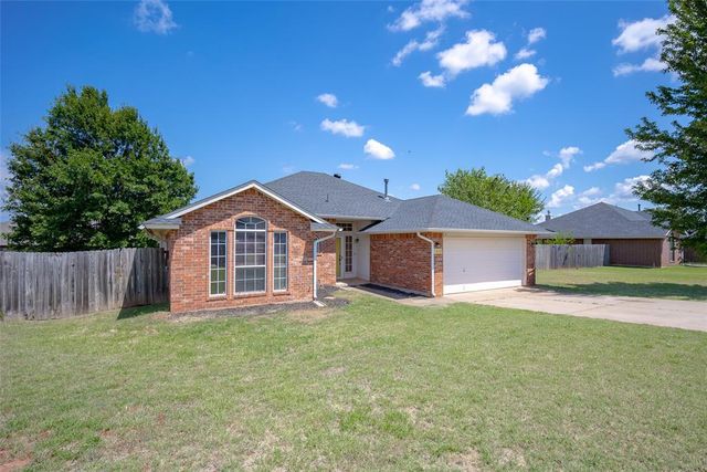 1422 Cherokee Circle, Blanchard, OK 73010